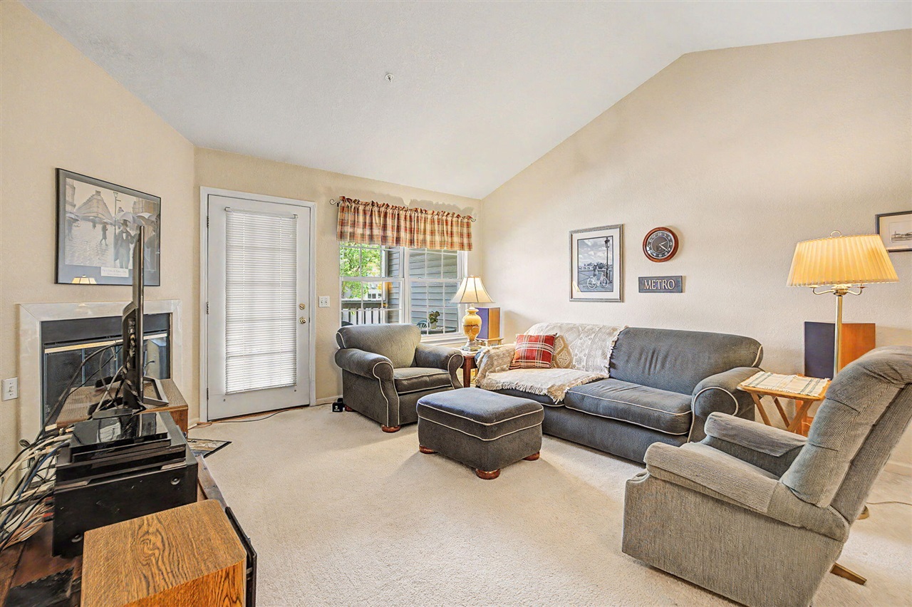 342 Butler Court Marshall, MI 49068 - Photo 8 of 28