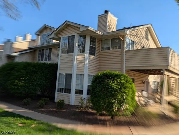 $455,000 | 16 Dunbar Court, Bedminster, NJ 07921