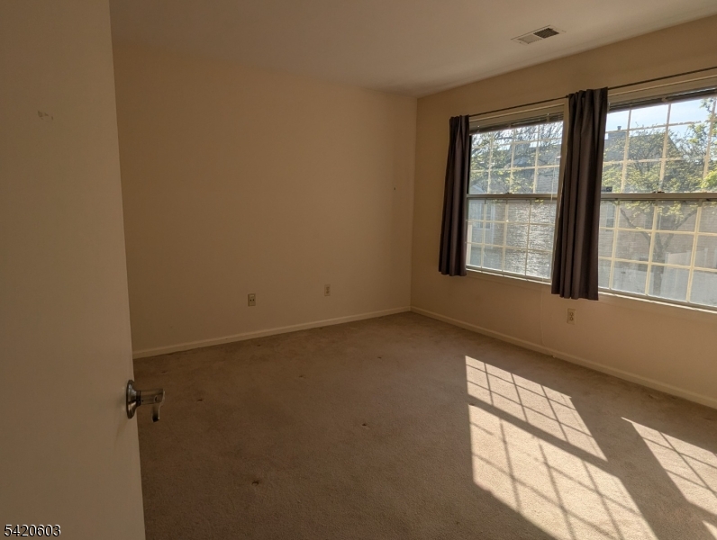 16 Dunbar Court Bedminster, NJ 07921 - Photo 12 of 23