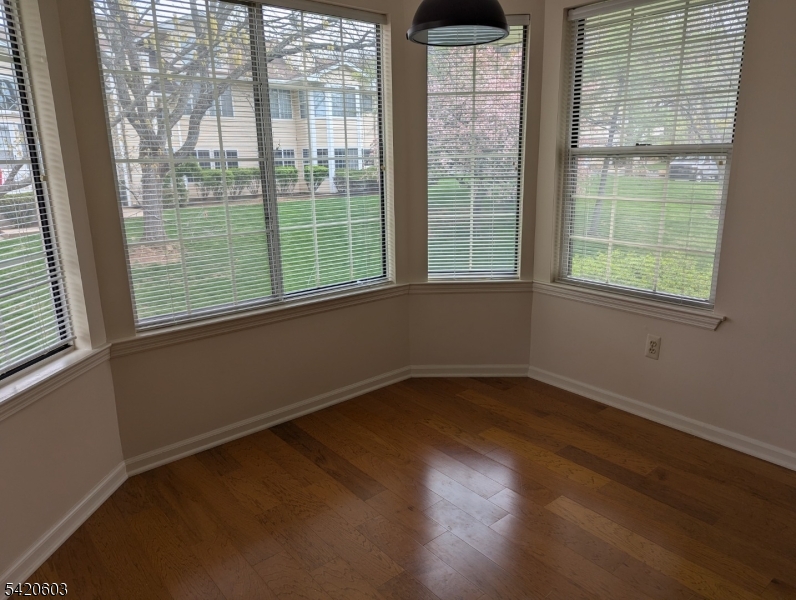 16 Dunbar Court Bedminster, NJ 07921 - Photo 5 of 23