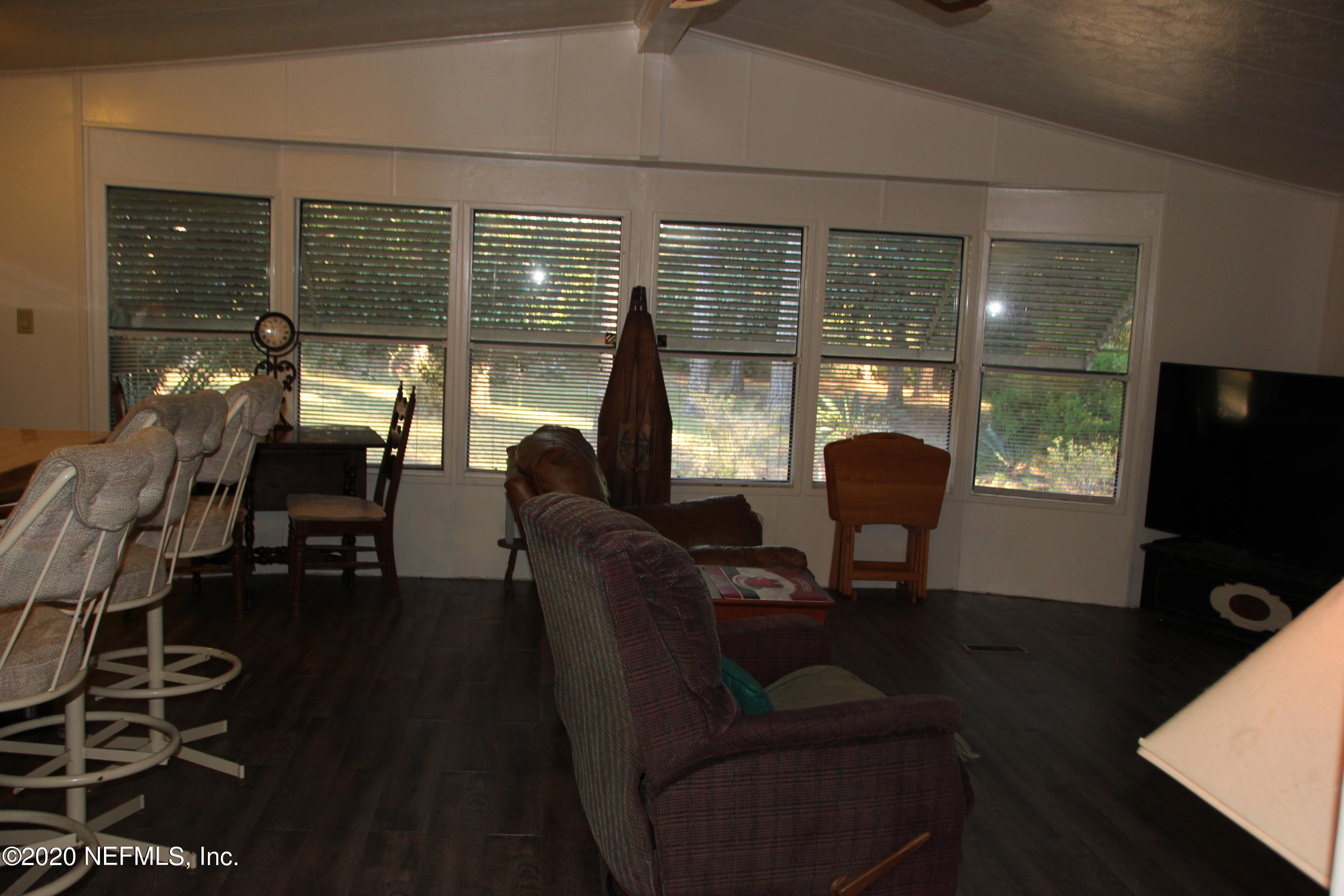 139 Whispering Pines Road Georgetown, FL 32139 - Photo 12 of 42 Bay Window to Front Yard