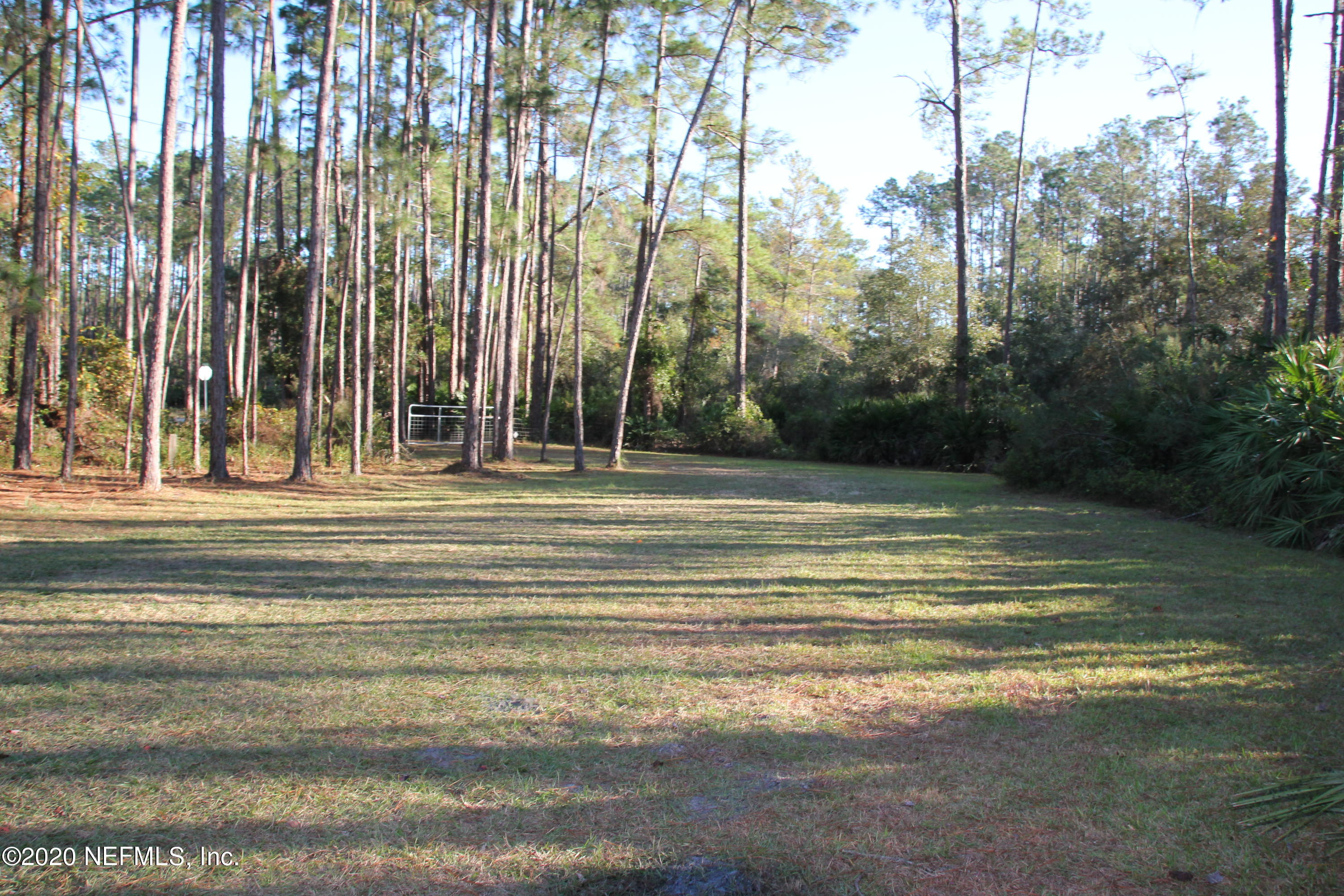 139 Whispering Pines Road Georgetown, FL 32139 - Photo 4 of 42 Gated Entrance leading into house