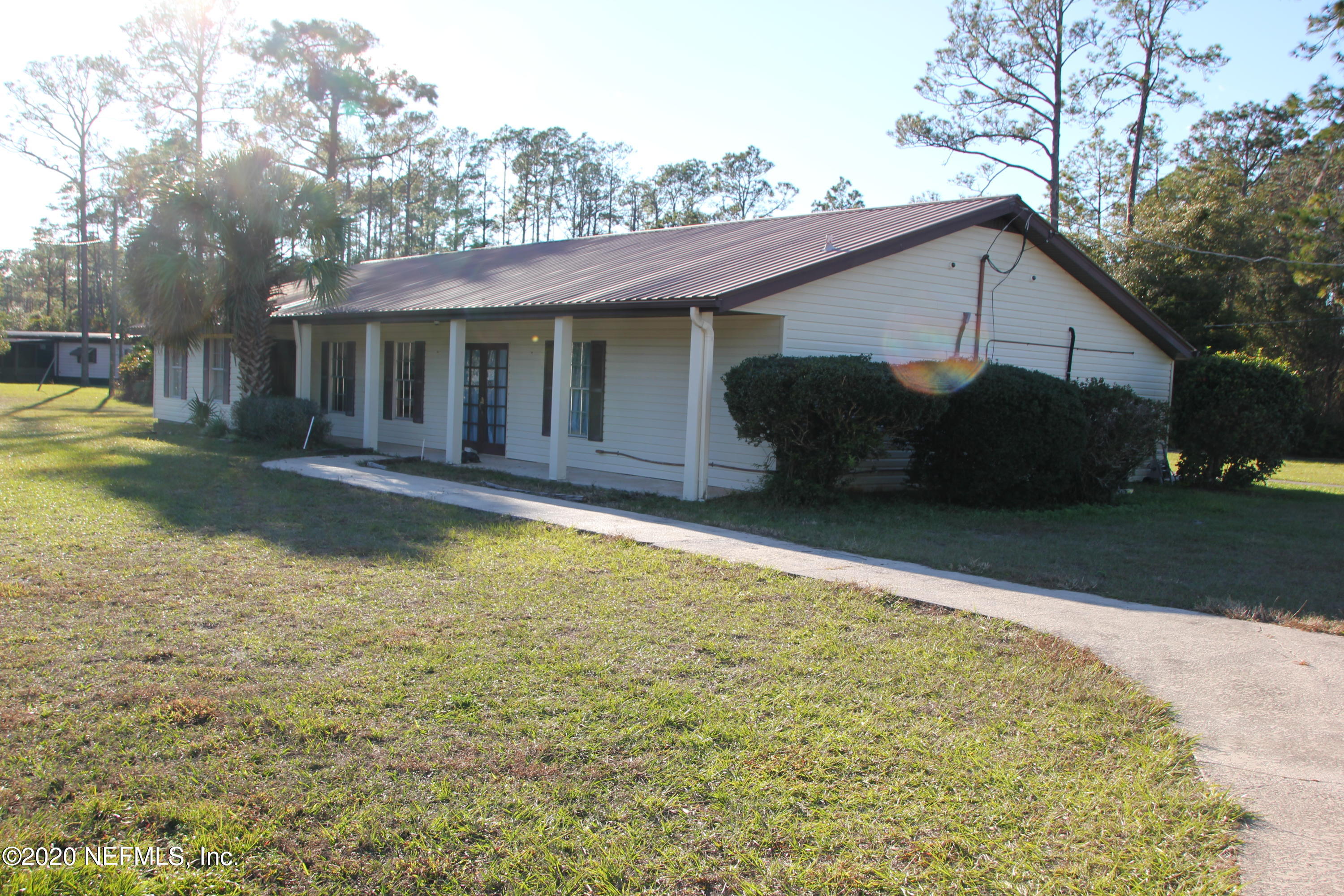 139 Whispering Pines Road Georgetown, FL 32139 - Photo 42 of 42 Access to Clubhouse with HOA Memberhip