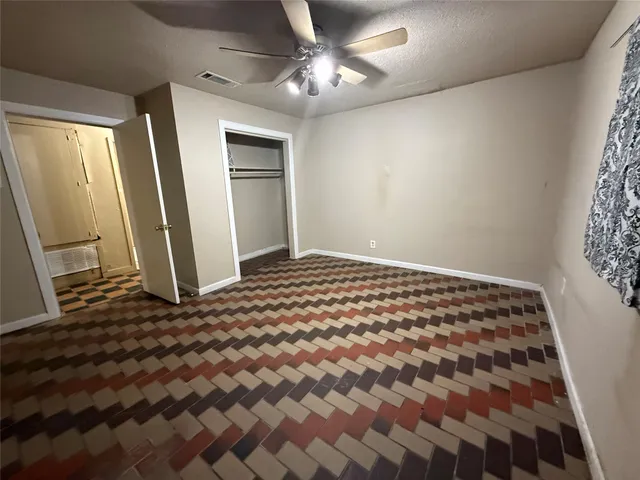 $165,000 | 220 Stratford Court, San Antonio, TX 78223