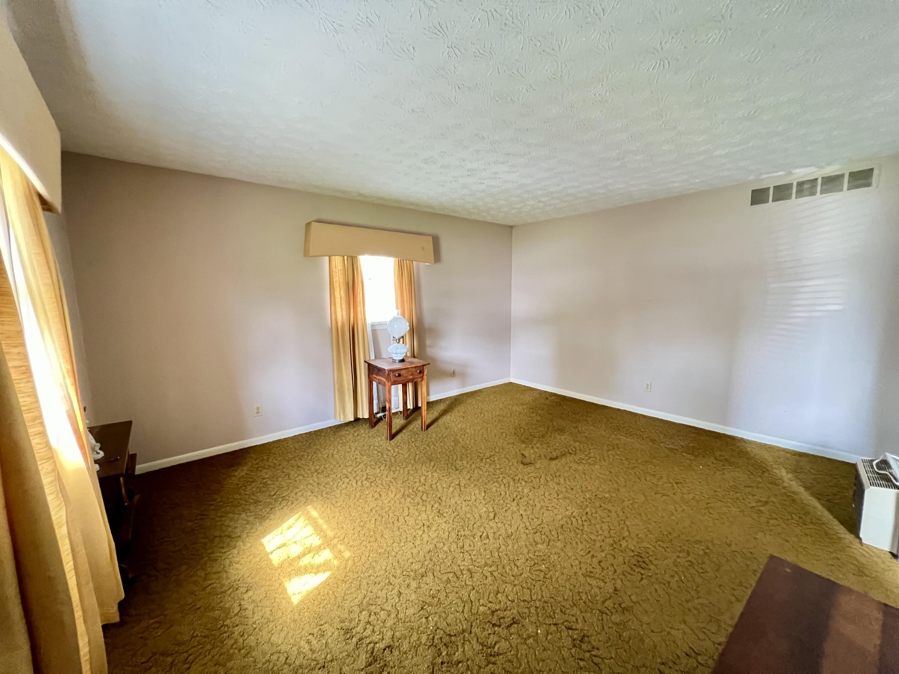 512 South Buell Street Perryville, KY 40468 - Photo 13 of 32 IMG_3378