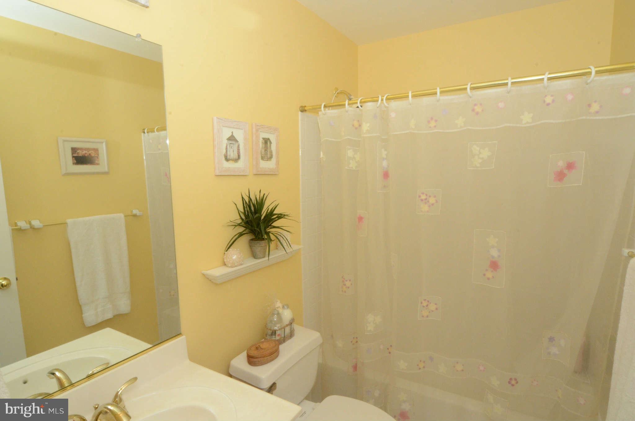 24610 Kings Valley Road Clarksburg, MD 20871 - Photo 24 of 30 Bath