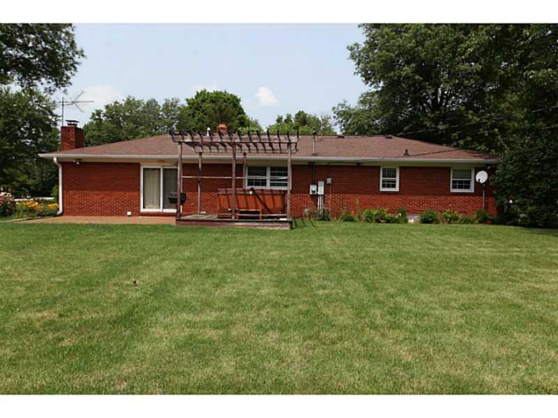 7619 Poplar Road Brownsburg, IN 46112 - Photo 2 of 21