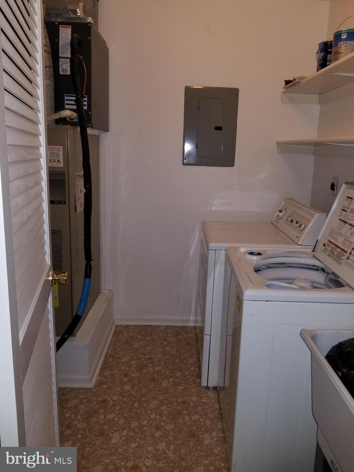 2089 Welsh Road, Unit D4 Philadelphia, PA 19115 - Photo 13 of 23 Laundry Room