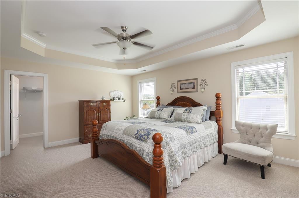 2689 Lamplight Circle High Point, NC 27265 - Photo 24 of 37
