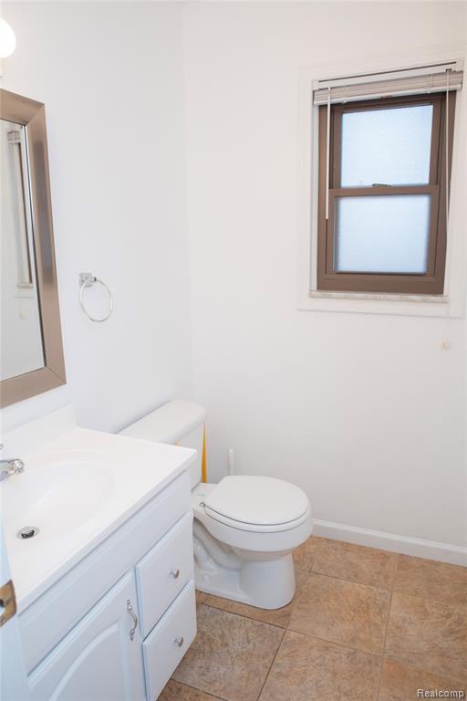 21664 Hall Road Woodhaven, MI 48183 - Photo 27 of 45