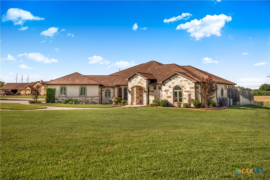 448 Champlain Street Victoria, TX 77905 - Photo 2 of 48
