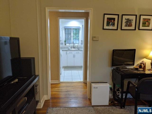 492 Dorchester Road Ridgewood, NJ 07450 - Photo 3 of 17