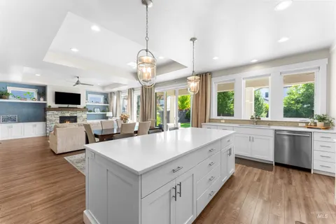 $874,900 | 5898 South Ashcroft Way, Meridian, ID 83642