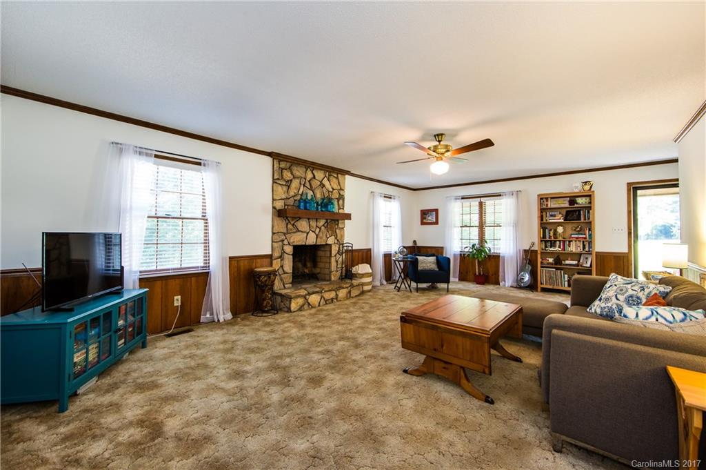 513 Ralph Handsel Boulevard Stanley, NC 28164 - Photo 4 of 24 Gallery Image 4