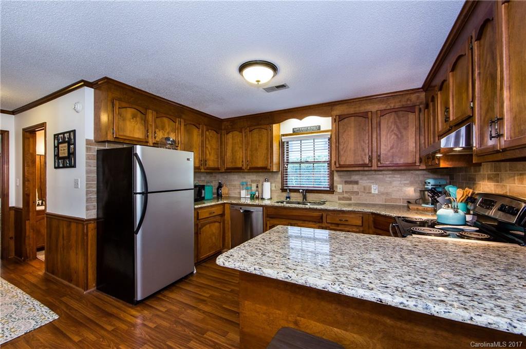 513 Ralph Handsel Boulevard Stanley, NC 28164 - Photo 8 of 24 Gallery Image 8