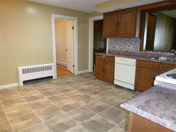 2 A Herbert Road Worcester, MA 01602 - Photo 8 of 21