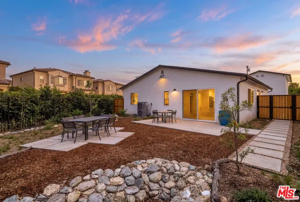$4,300 | 345 Genoa Street, Unit ADU, Monrovia, CA 91016