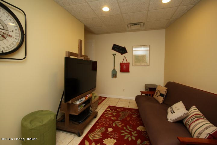 789 Penn Run Road Bee Spring, KY 42207 - Photo 10 of 33 family (Small)