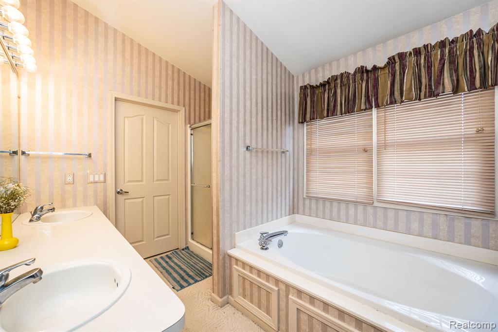 1775 Tremont Road Canton, MI 48188 - Photo 30 of 47