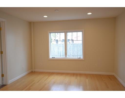 149 Park East Providence Ri 02915 Riverside, RI 02915 - Photo 7 of 21 Gallery Image 7