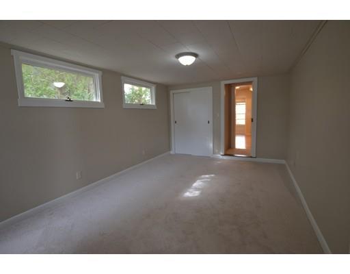 149 Park East Providence Ri 02915 Riverside, RI 02915 - Photo 10 of 21 Gallery Image 10
