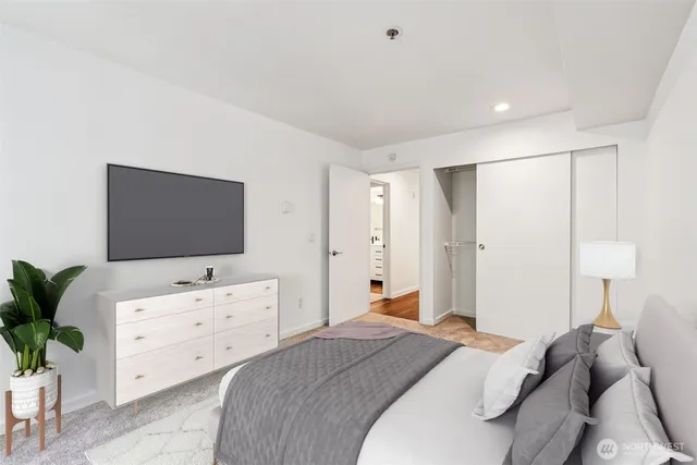 $599,000 | 1425 Dexter Avenue North, Unit 611, Seattle, WA 98109