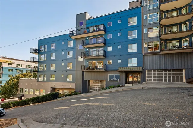 $599,000 | 1425 Dexter Avenue North, Unit 611, Seattle, WA 98109
