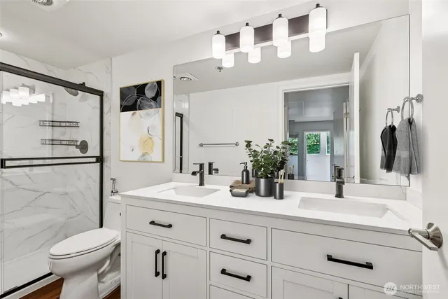 $599,000 | 1425 Dexter Avenue North, Unit 611, Seattle, WA 98109