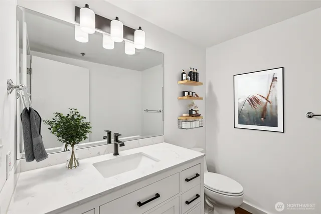 $599,000 | 1425 Dexter Avenue North, Unit 611, Seattle, WA 98109