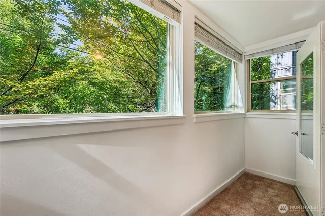 $599,000 | 1425 Dexter Avenue North, Unit 611, Seattle, WA 98109