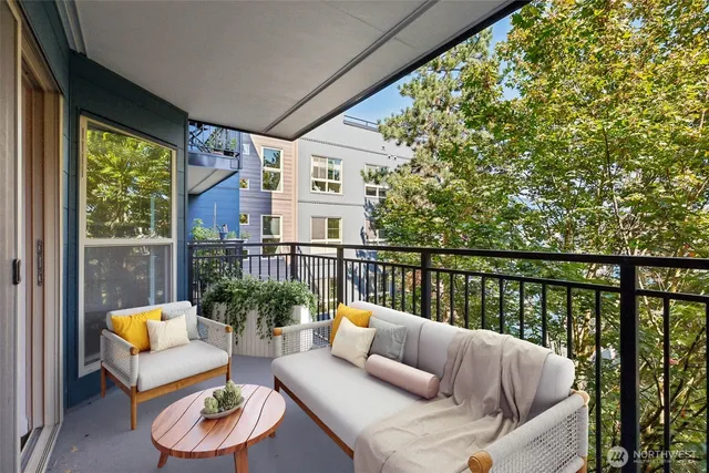 $599,000 | 1425 Dexter Avenue North, Unit 611, Seattle, WA 98109