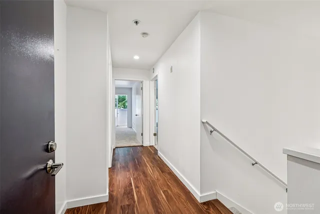 $599,000 | 1425 Dexter Avenue North, Unit 611, Seattle, WA 98109