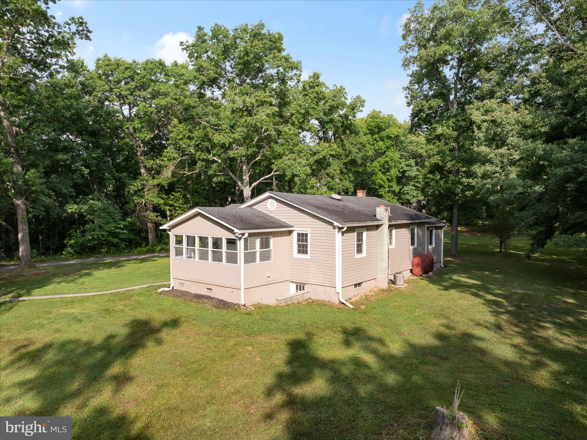 1488 Millner Road Strasburg, VA 22657 - Photo 30 of 44 Side view of home