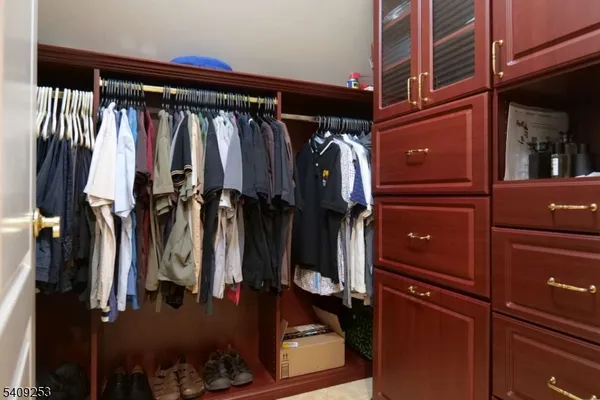 a view of walk in closet