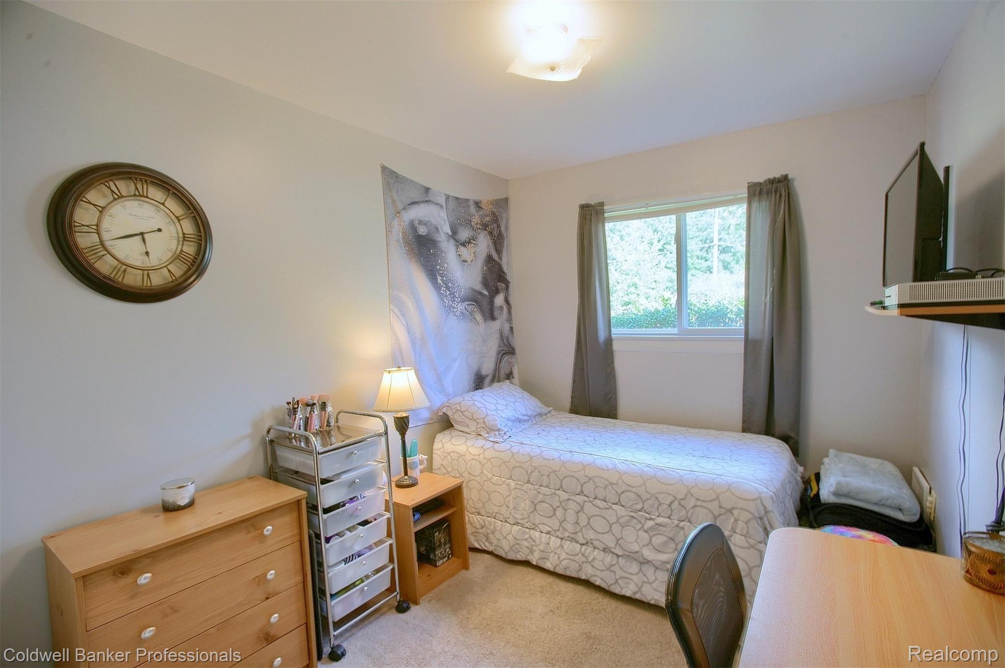 13417 Rawsonville Road Belleville, MI 48111 - Photo 23 of 30 23-4th Bedroom.jpg