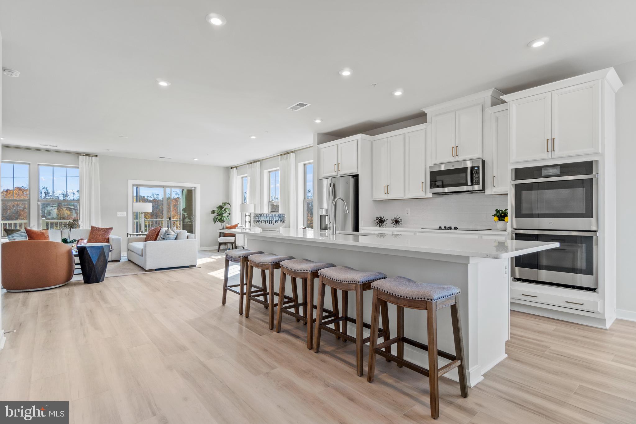 13508 INNOVATION Sta Loop Herndon, VA 20171 - Photo 5 of 31