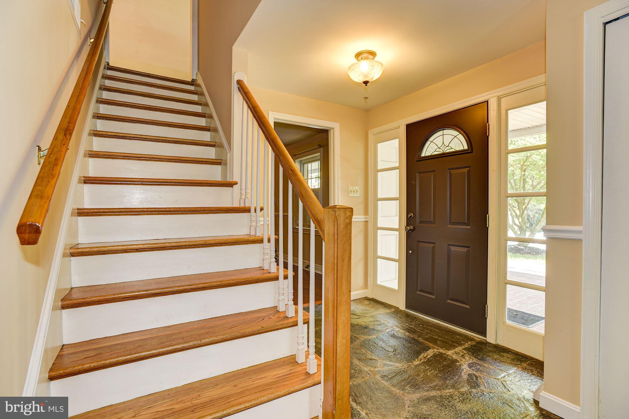 5601 Drought Spring Court Frederick, MD 21702 - Photo 3 of 43 Foyer