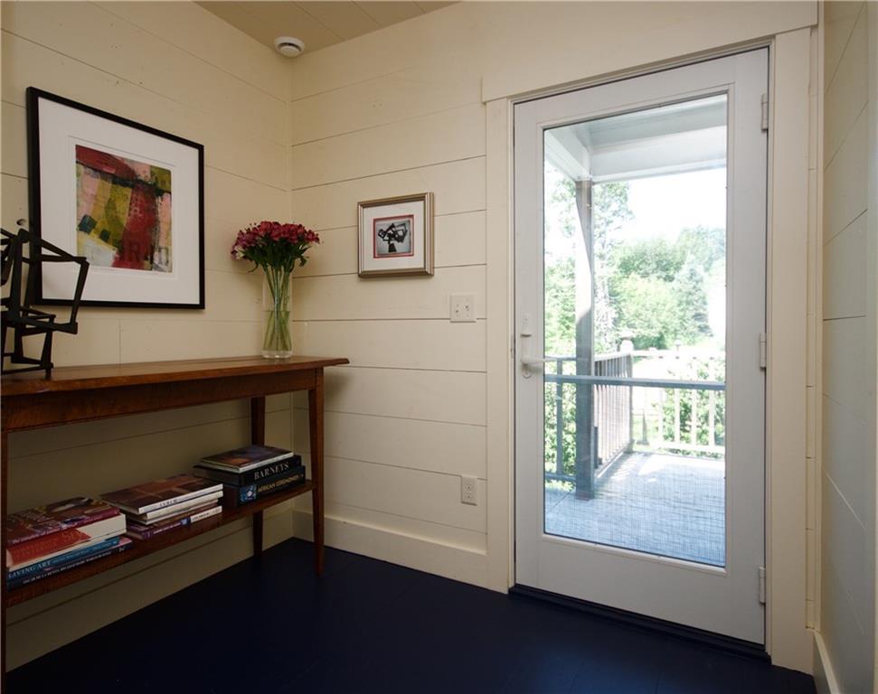 359 Island Avenue St. George, ME 04859 - Photo 16 of 34 Entry foyer