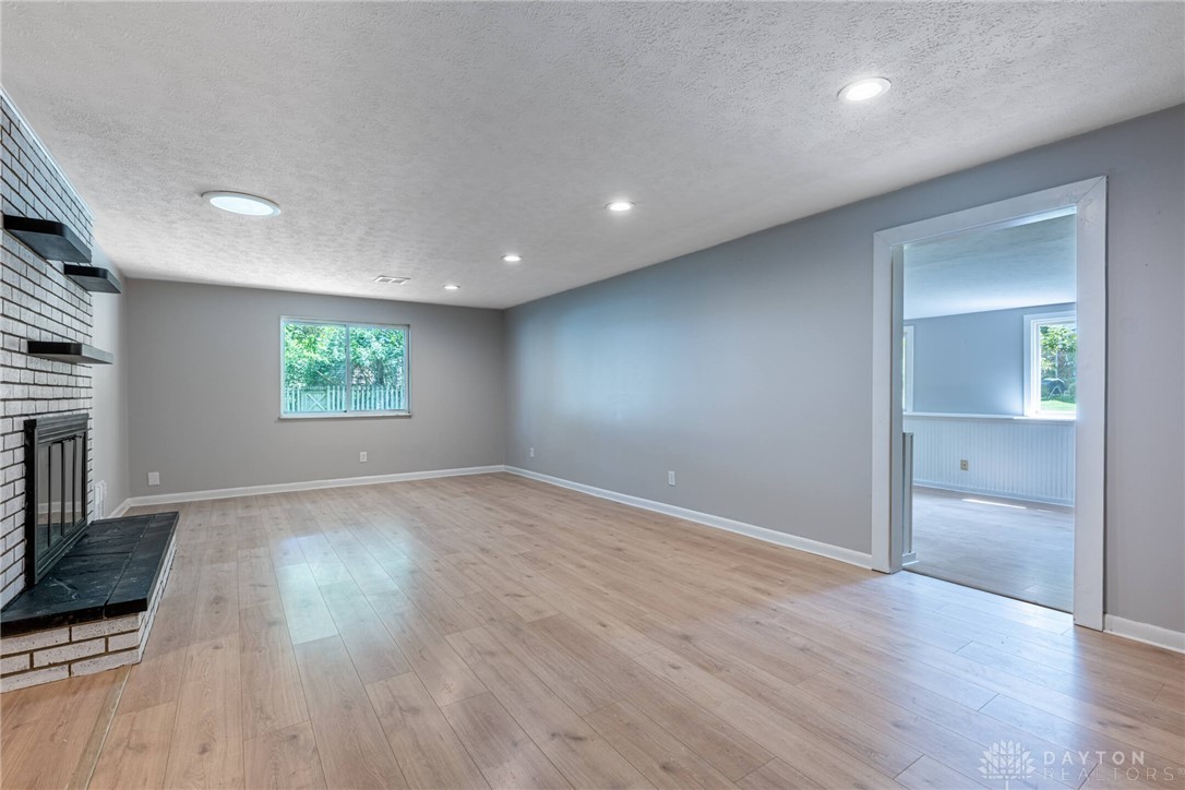 138 Brookmount Road Dayton, OH 45429 - Photo 12 of 37 Gallery Image 12