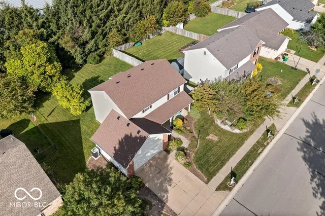 $3,250 | 404 East Pine Ridge Drive, Westfield, IN 46074