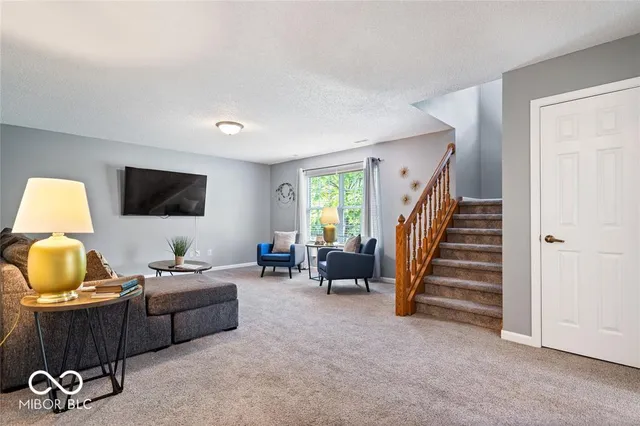 $3,250 | 404 East Pine Ridge Drive, Westfield, IN 46074