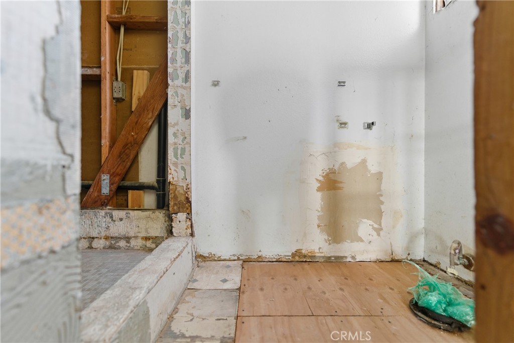14629 Stage Road La Mirada, CA 90638 - Photo 48 of 59 (Master Bathroom)