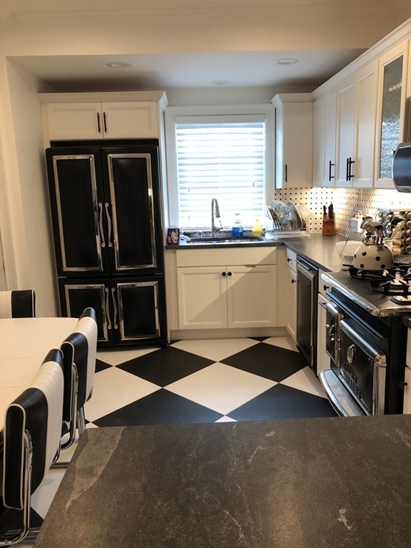 70 Baker Road Everett, MA 02149 - Photo 13 of 22