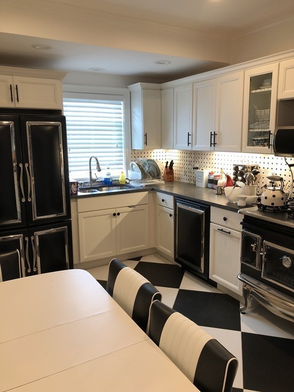 70 Baker Road Everett, MA 02149 - Photo 10 of 22
