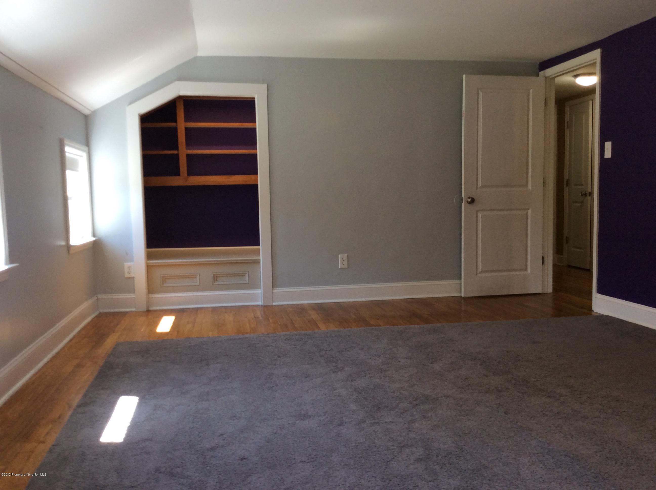 2541 Lithia Valley Road Factoryville, PA 18419 - Photo 12 of 29 Gallery Image 12