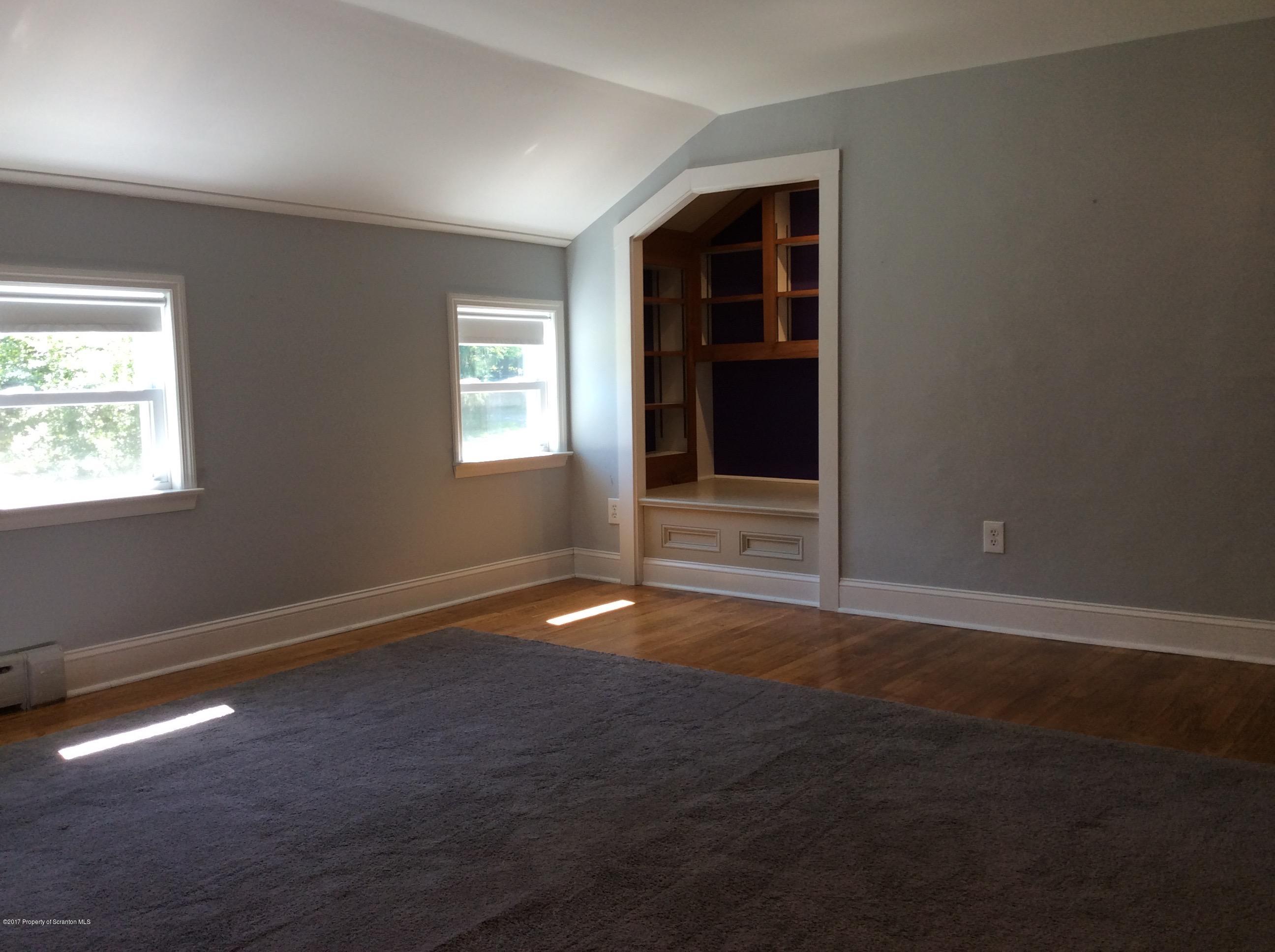 2541 Lithia Valley Road Factoryville, PA 18419 - Photo 13 of 29 Gallery Image 13