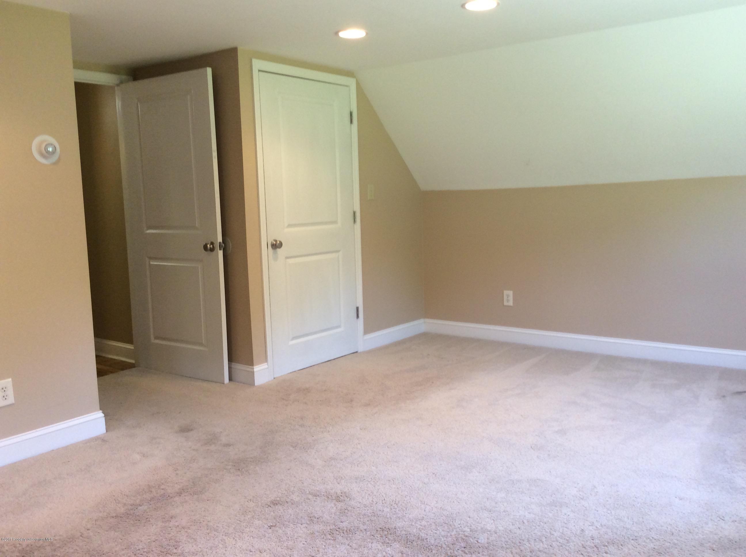 2541 Lithia Valley Road Factoryville, PA 18419 - Photo 19 of 29 Gallery Image 19