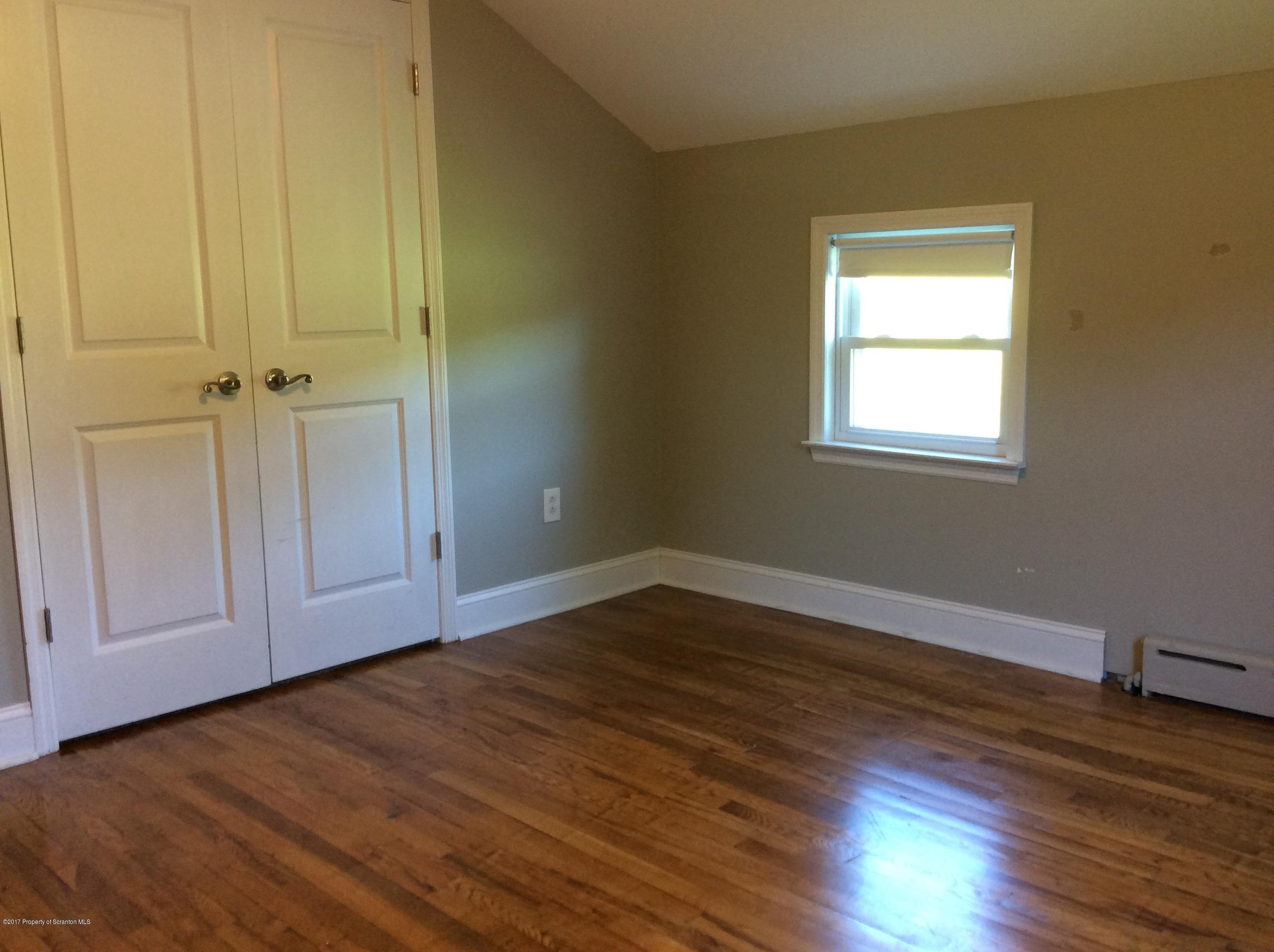 2541 Lithia Valley Road Factoryville, PA 18419 - Photo 10 of 29 Gallery Image 10