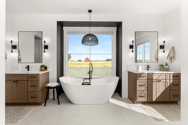 $1,250,000 | 10911 South Sherman Road, Spokane, WA 99224