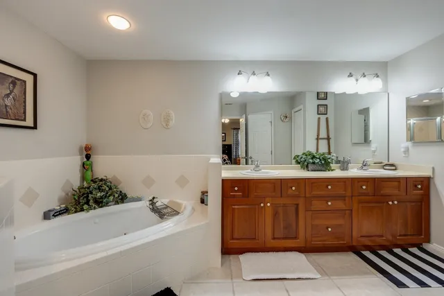 $215,000 | 1575 Paul Russell Road, Unit 2704, Tallahassee, FL 32301